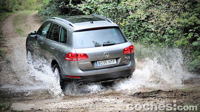 Volkswagen_Touareg_Terrain_Tech_95