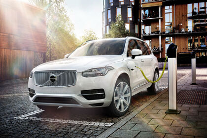 Descubre la tecnología del Volvo XC90 T8, el híbrido enchufable