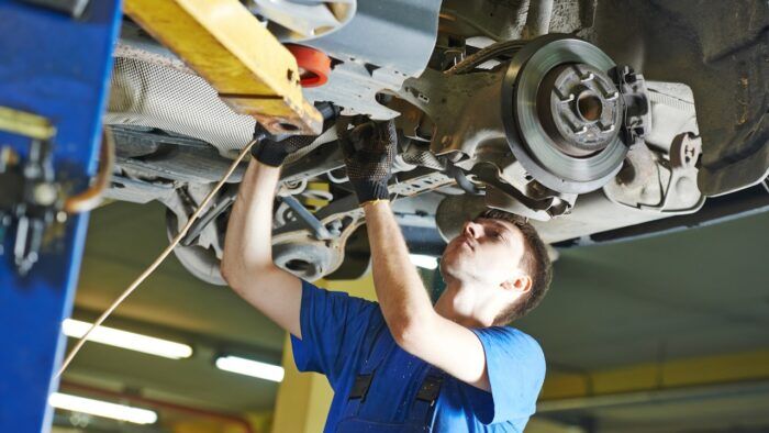 Suspension Coche 1 700x394