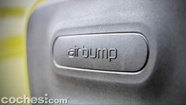 Citroën_C4_Cactus_22