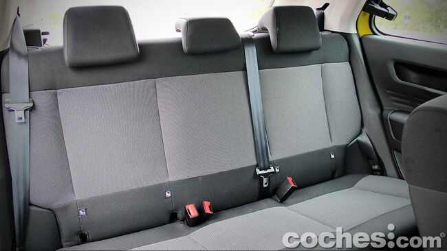 Citroën_C4_Cactus_45