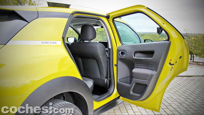 Citroën_C4_Cactus_58