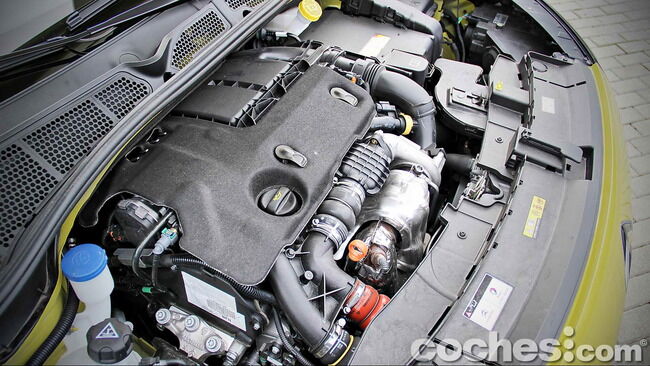 Citroën_C4_Cactus_74