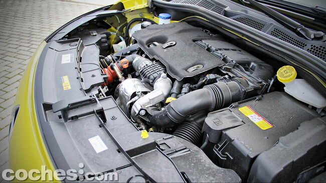 Citroën_C4_Cactus_75