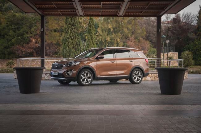 Kia Sorento 2015 exterior 05