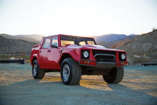 Lamborghini-LM002-1