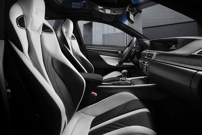 Lexus GS F 2016 interior 06