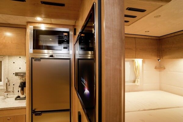 Mercedez Zetros interior