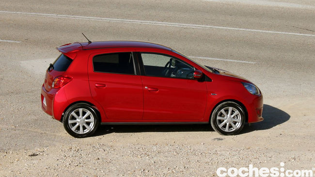 Prueba Mitsubishi Space Star 2014 exterior 24