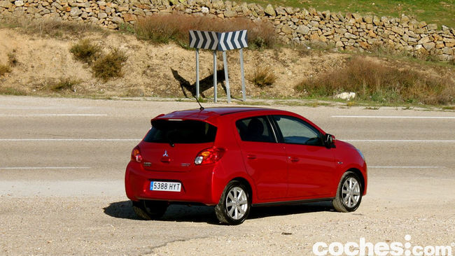 Prueba Mitsubishi Space Star 2014 exterior 26