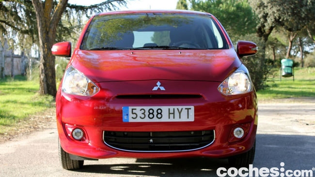 Prueba Mitsubishi Space Star 2014 exterior 3
