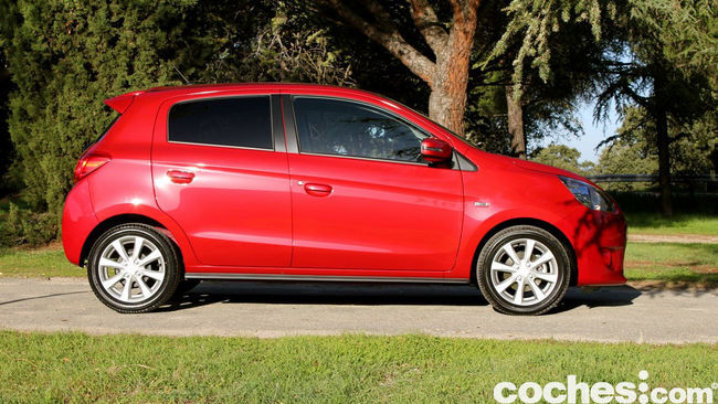 Prueba Mitsubishi Space Star 2014 exterior 7