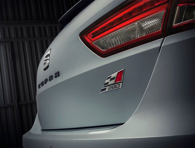 SEAT Leon Cupra ST 2015 (9)
