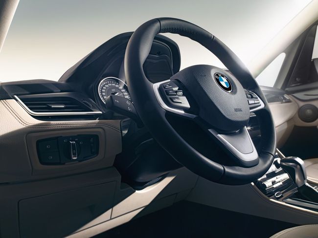 BMW Serie 2 Gran Tourer 2015 interior 11