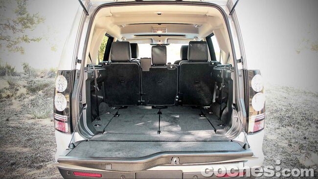 Land_Rover_Discovery_SDV6_HSE_24