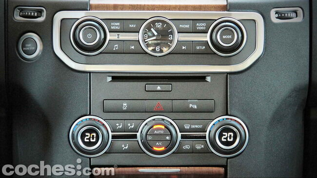 Land_Rover_Discovery_SDV6_HSE_29