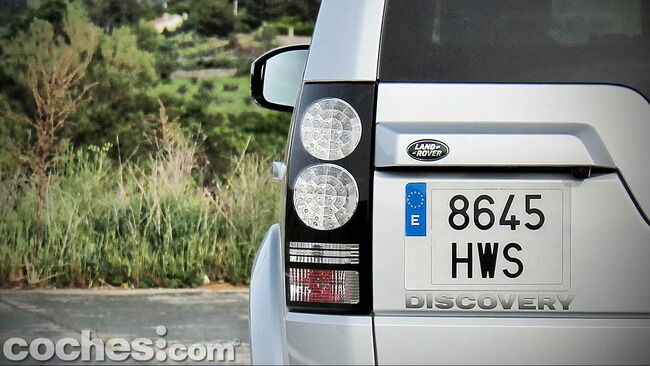Land_Rover_Discovery_SDV6_HSE_41