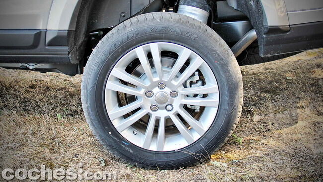 Land_Rover_Discovery_SDV6_HSE_44