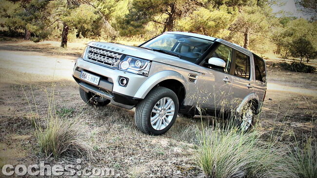 Land_Rover_Discovery_SDV6_HSE_57