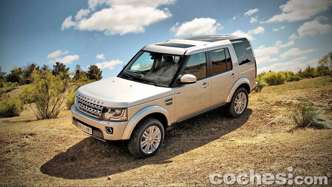 Land_Rover_Discovery_SDV6_HSE_70