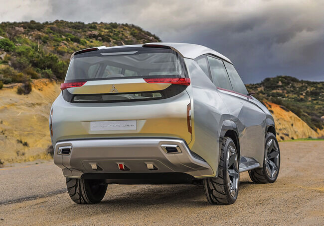 Mitsubishi Concept GC PHEV 2015 07