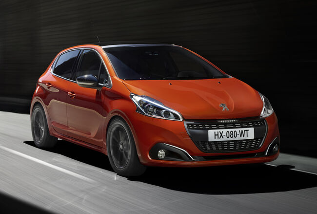 Peugeot 208 2015 03