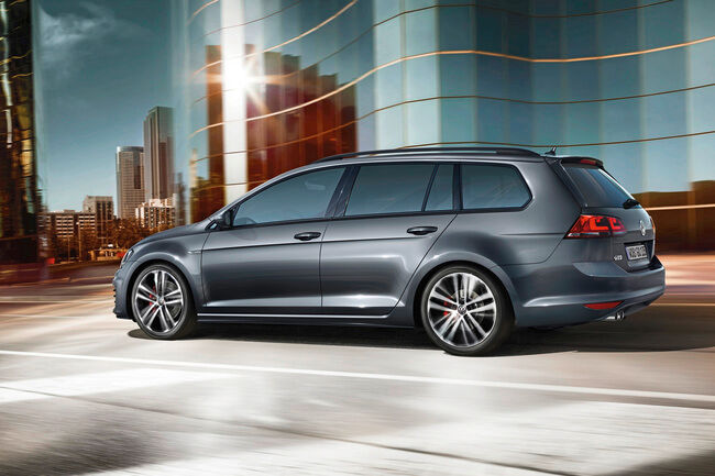 Volkswagen Golf GTD Variant 2015 02