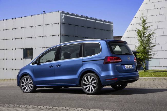 Volkswagen Sharan 2015 Lateral 650x433