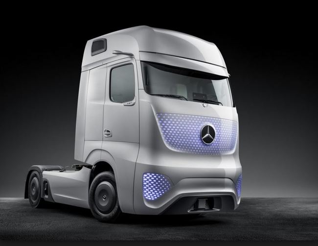 exterior Mercedes Benz Truck