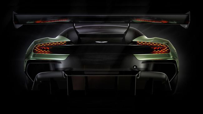 Aston Martin Vulcan 2015 04