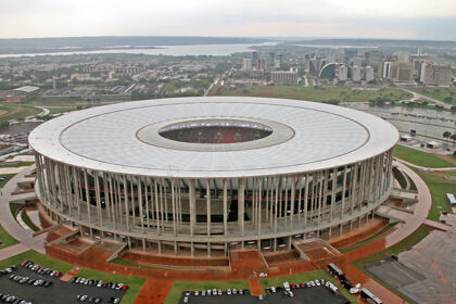 El estadio más caro del Mundial de Brasil es un aparcamiento