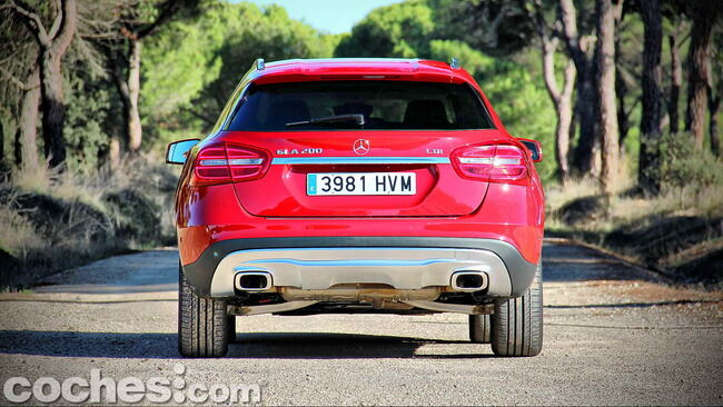Mercedes_Benz_GLA_008