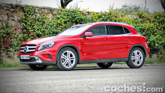 Mercedes_Benz_GLA_012