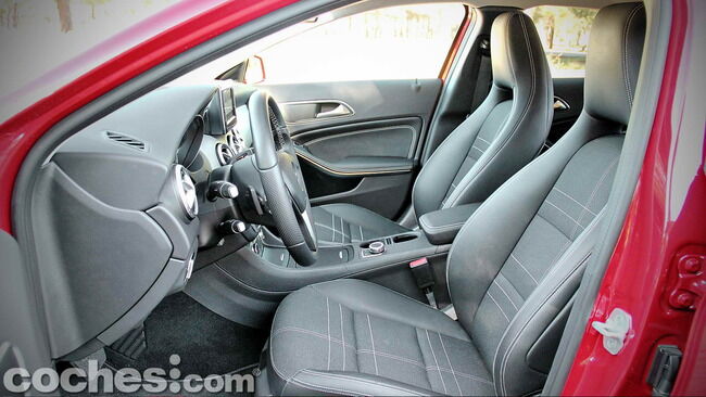 Mercedes_Benz_GLA_027