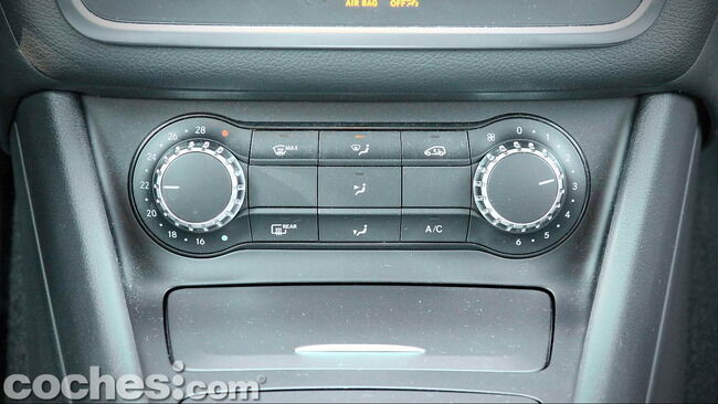 Mercedes_Benz_GLA_050