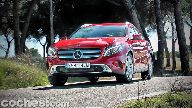 Mercedes_Benz_GLA_080