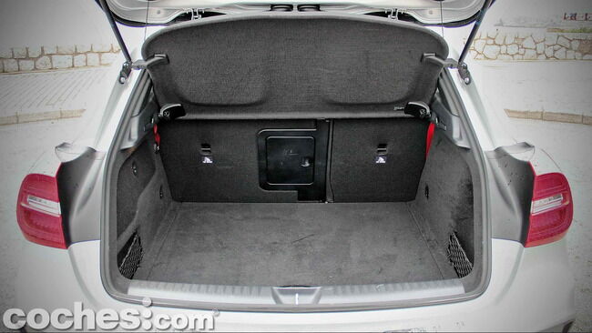 Mercedes_Benz_GLA_45_AMG_4Matic_018