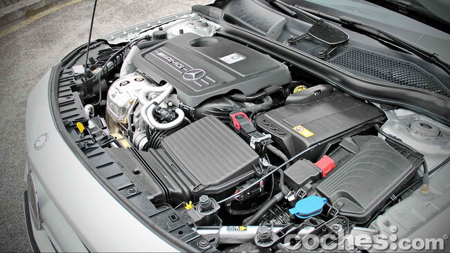 Mercedes_Benz_GLA_45_AMG_4Matic_029