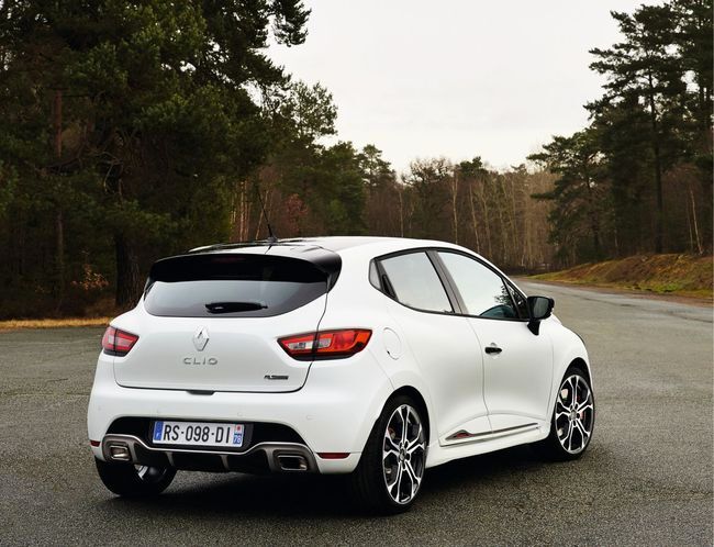Renault Clio RS 220 Trophy EDC 2015 04
