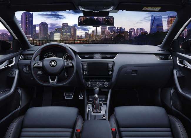 Skoda Octavia RS 230 2015 interior 02