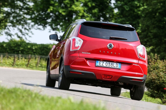 SsanYong Tivoli 2015 02