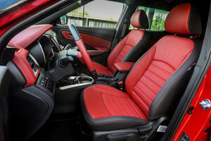 SsanYong Tivoli 2015 interior 04
