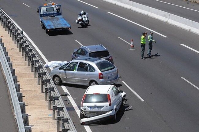 ACCIDENTE uso carril izquierdo