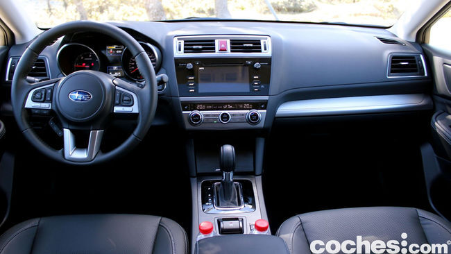 prueba Subaru Outback 2015 interior 13