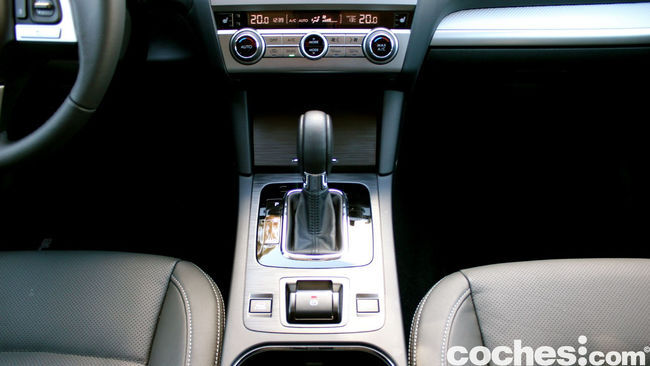 prueba Subaru Outback 2015 interior 15