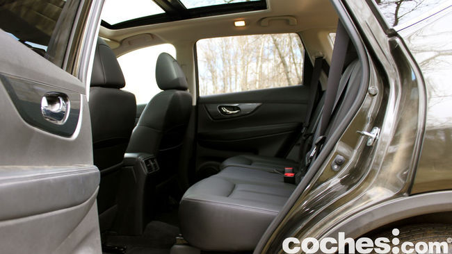 Nissan X-Trail prueba interior 01