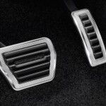 Range Rover SVAutobiography 2016 Interior 02 150x150