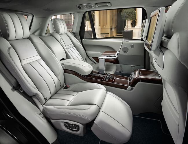 Range Rover SVAutobiography 2016 interior 04