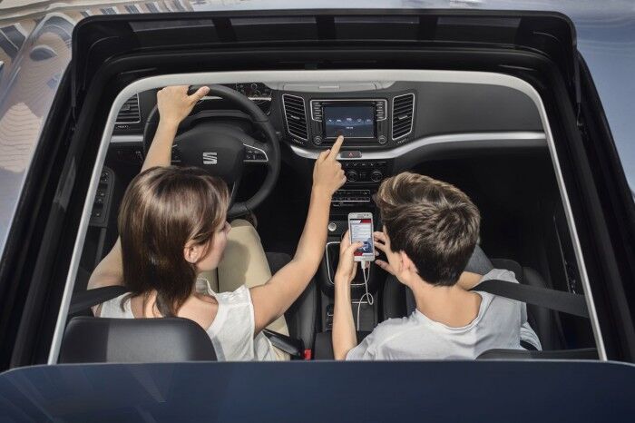 Seat Alhambra 2015 10