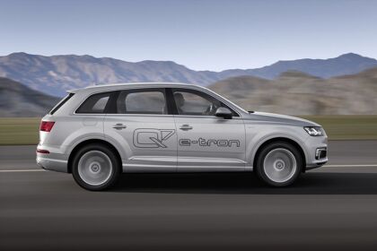 El Audi Q7 híbrido enchufable chino apuesta por la gasolina